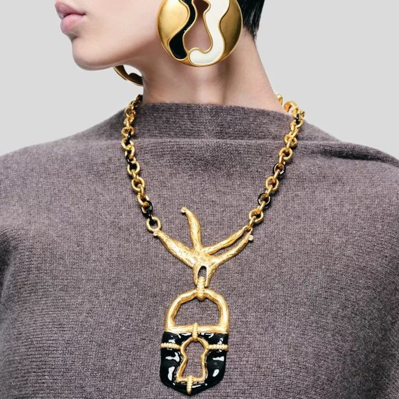 Women'S Ethnic Fashion Brands - ヴィンテージエスニックメタル合金ブラックロックエナメルペンダントネックレス、女性用ジュエリーファッションブランドステートメントセーターパーティーアクセサリー