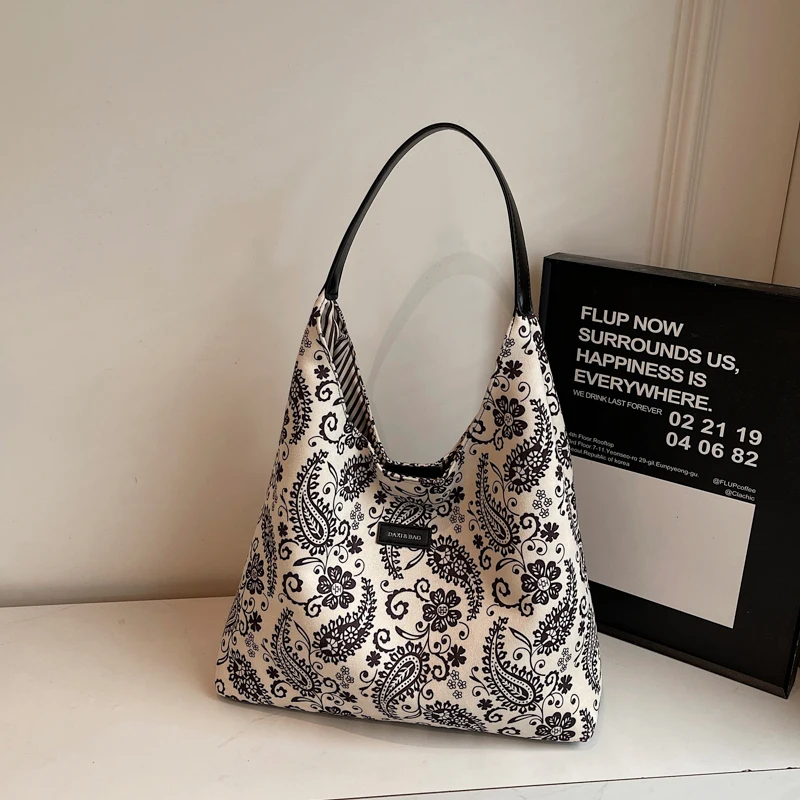ライト高級ナイロンパターン大容量トートバッグ秋の休暇ファッシ - Women'S Ethnic Fashion Brands のレビューと価格